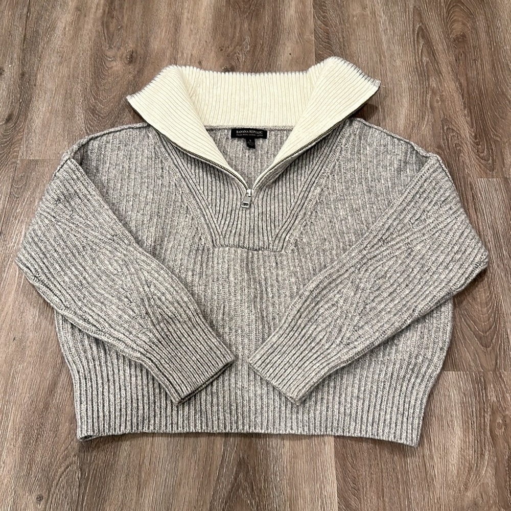 Banana Republic Gray Ribbed Zip Sweater - Picture 3 of 6